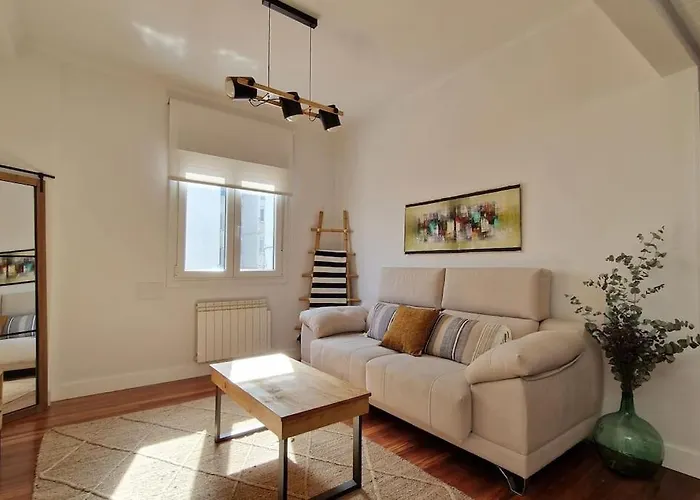 Cozy In The Center By Aloha Apartamento